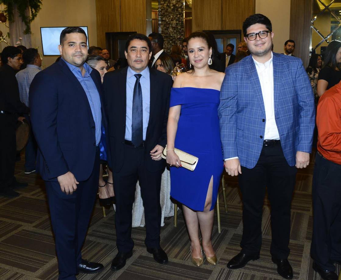 Luis Castillo, Carlos López, Elisa Márquez y Carlos Henríquez