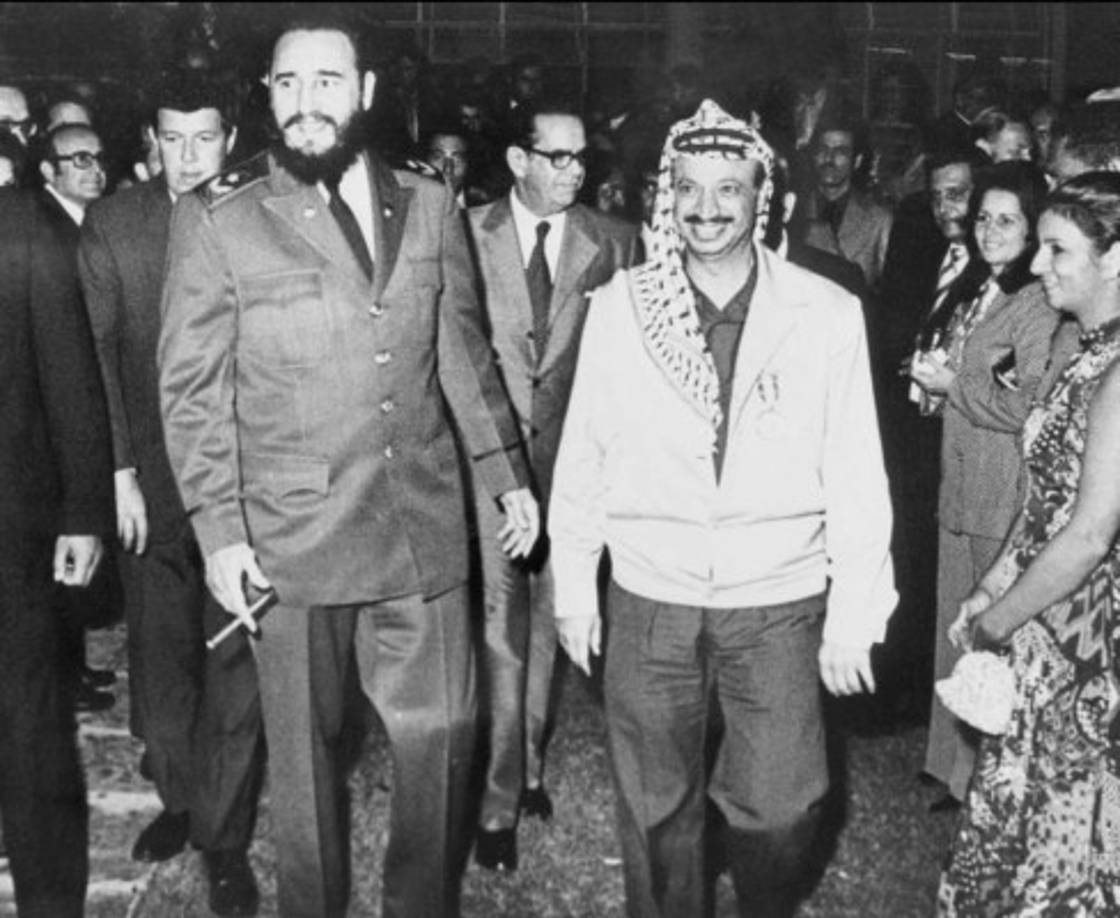 Yasir Arafat (1928-2004). El primer presidente de la Autoridad Nacional Palestina se encontró con Fidel Castro en varias ocasiones. La fotografía es de 1974, en una visita del líder palestino a La Habana.