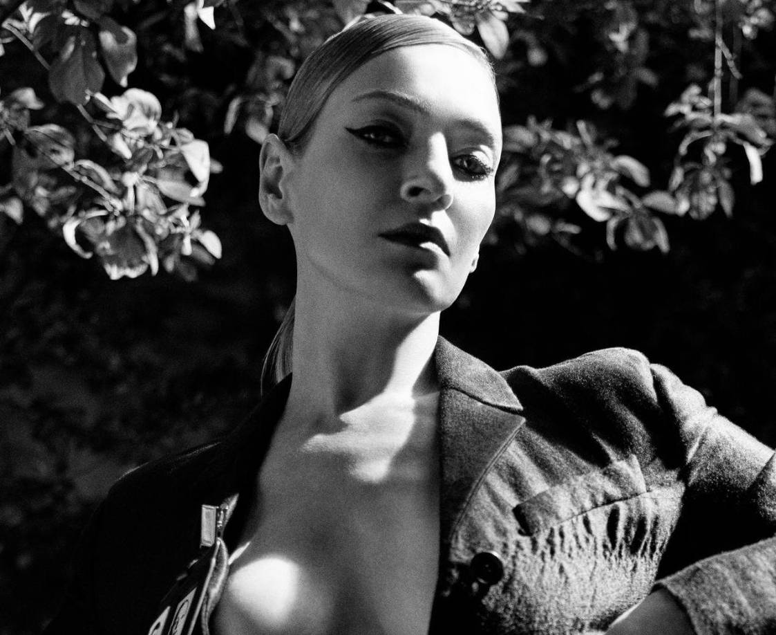 “Me dolió muchísimo, pero no me quejé. Había internalizado tanto la vergüenza que sentí que me merecía ese dolor”, afirma.