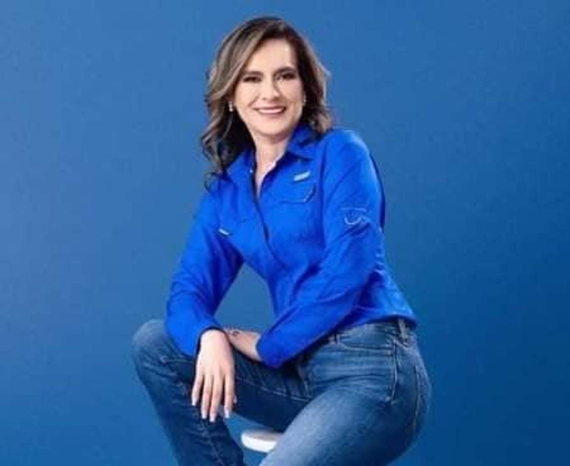 Una de las víctimas es Alba Leticia Pinto Rosa, una reconocida docente de esa localidad occidental y actual precandidata a diputada por ese departamento. 