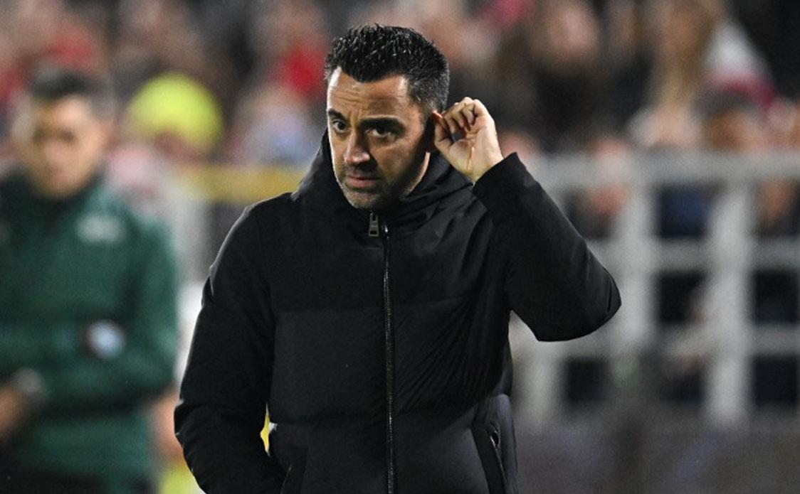 Xavi explota por críticas al Barcelona: “Me voy a volver loco”