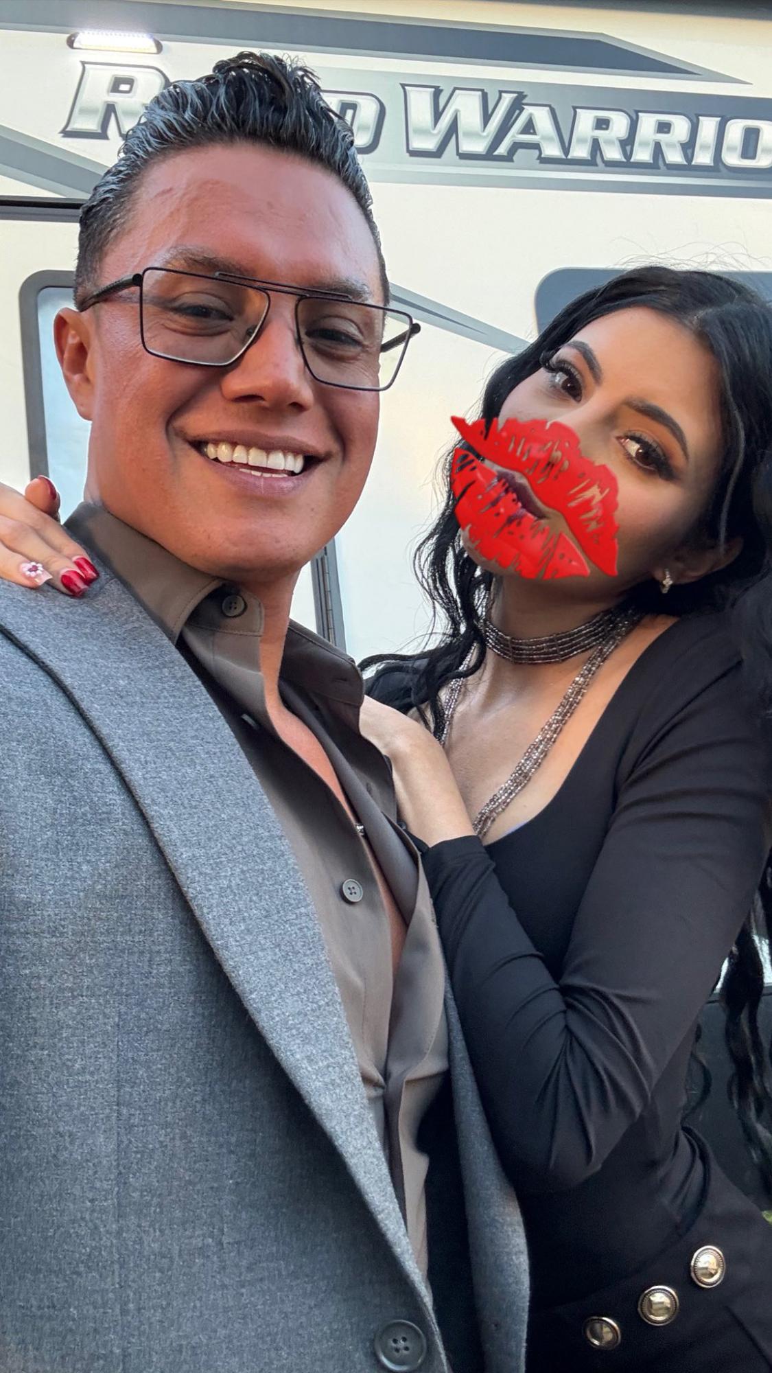 El Charro presume romance con una chica 20 años menor, tras su divorcio con La Mayrita