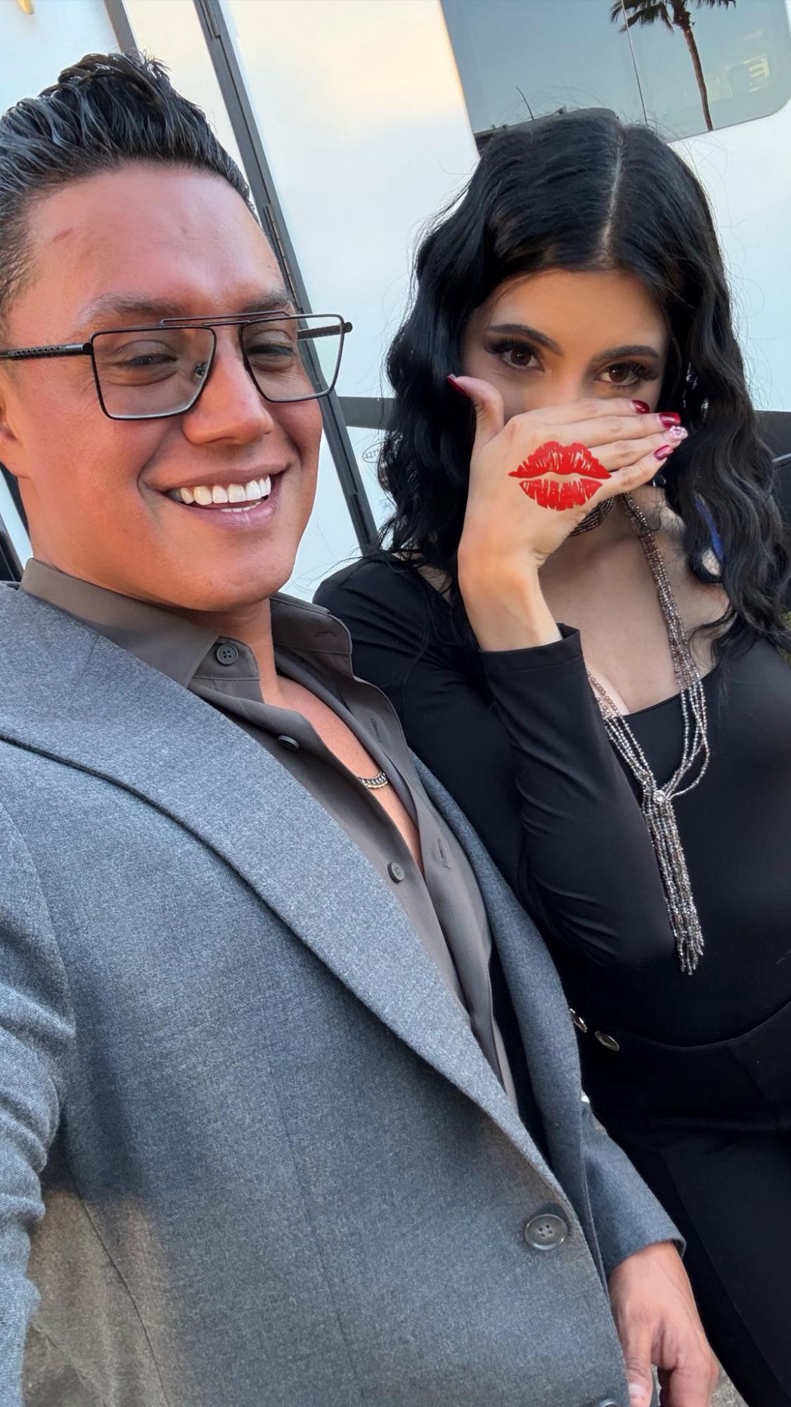 El Charro presume romance con una chica 20 años menor, tras su divorcio con La Mayrita