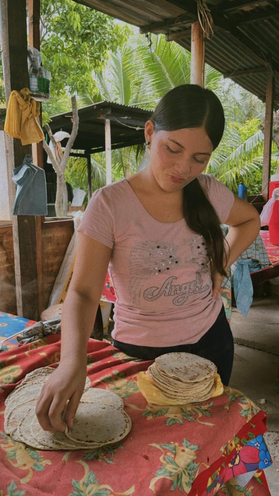 Cesia, la inspiradora y hermosa reina de belleza hondureña