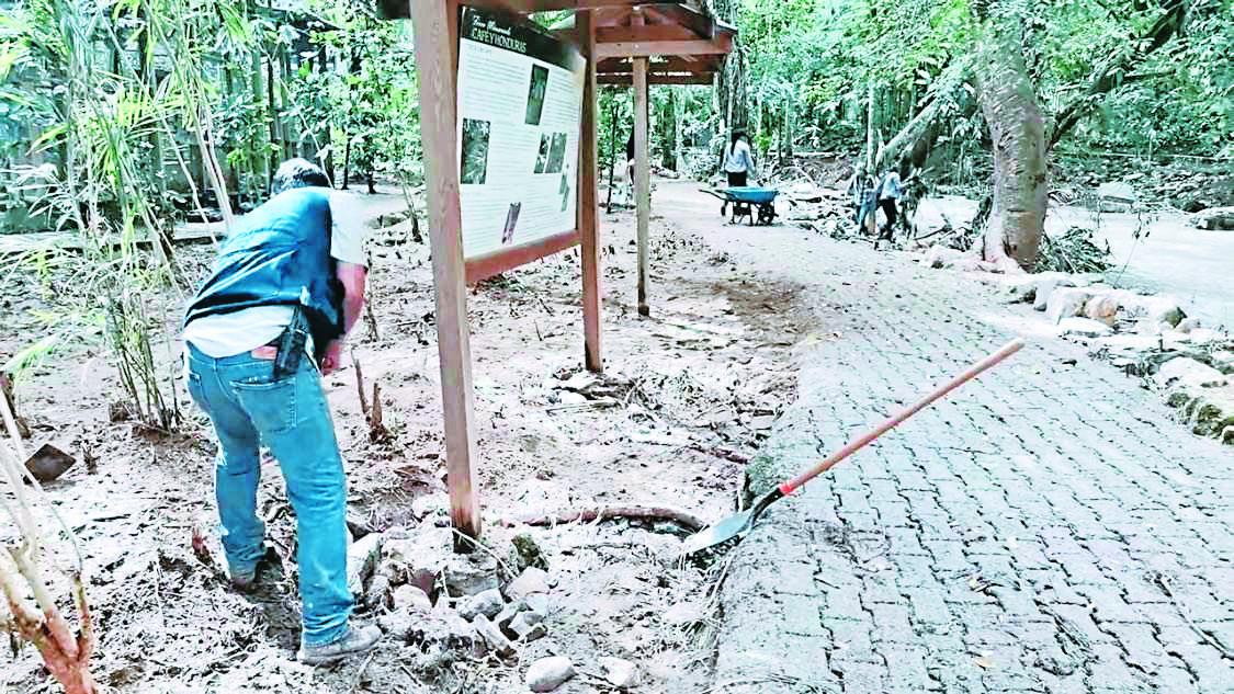 Ya hay entrega de asistencia humanitaria en barrio Villa Maruquita. Debido a que no hay agua potable, se entrega agua en hogares por medio de cisternas móviles.
