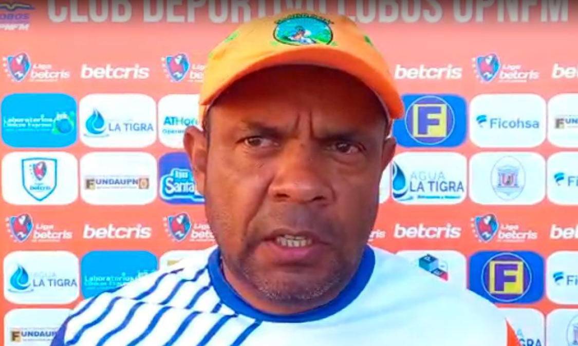 El entrenador de los Lobos de la UPN, Raúl Cáceres, informó que la dirigencia del club universitario le ha pedido reducir la plantilla. “Eso se ha estado dando y los que van a llegar son muy pocos”, ha dicho.