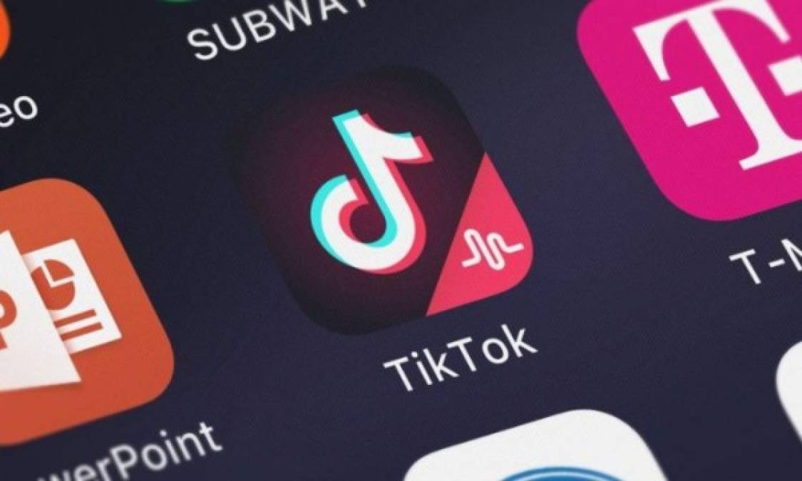 TikTok fue la aplicación más descargada en todo el mundo en enero de 2020, con más de 104,7 millones de instalaciones en dispositivos móviles. Esto representó un aumento del 46% respecto de enero de 2019.
