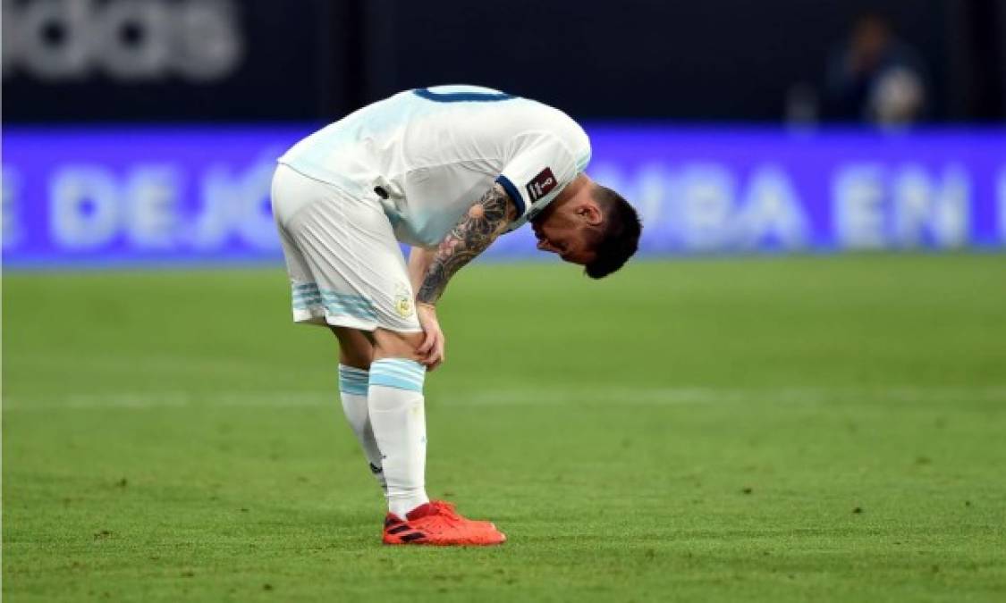 La reacción de Messi tras el gol de los paraguayos.