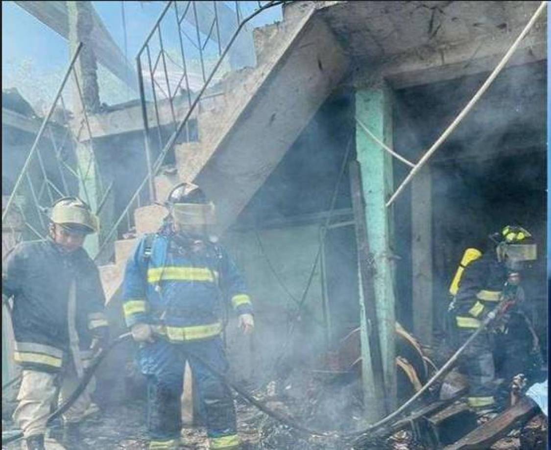 Eran horas del mediodía del miércoles 26 de octubre cuando por razones desconocidas la cohetería de la familia Flores explotó.