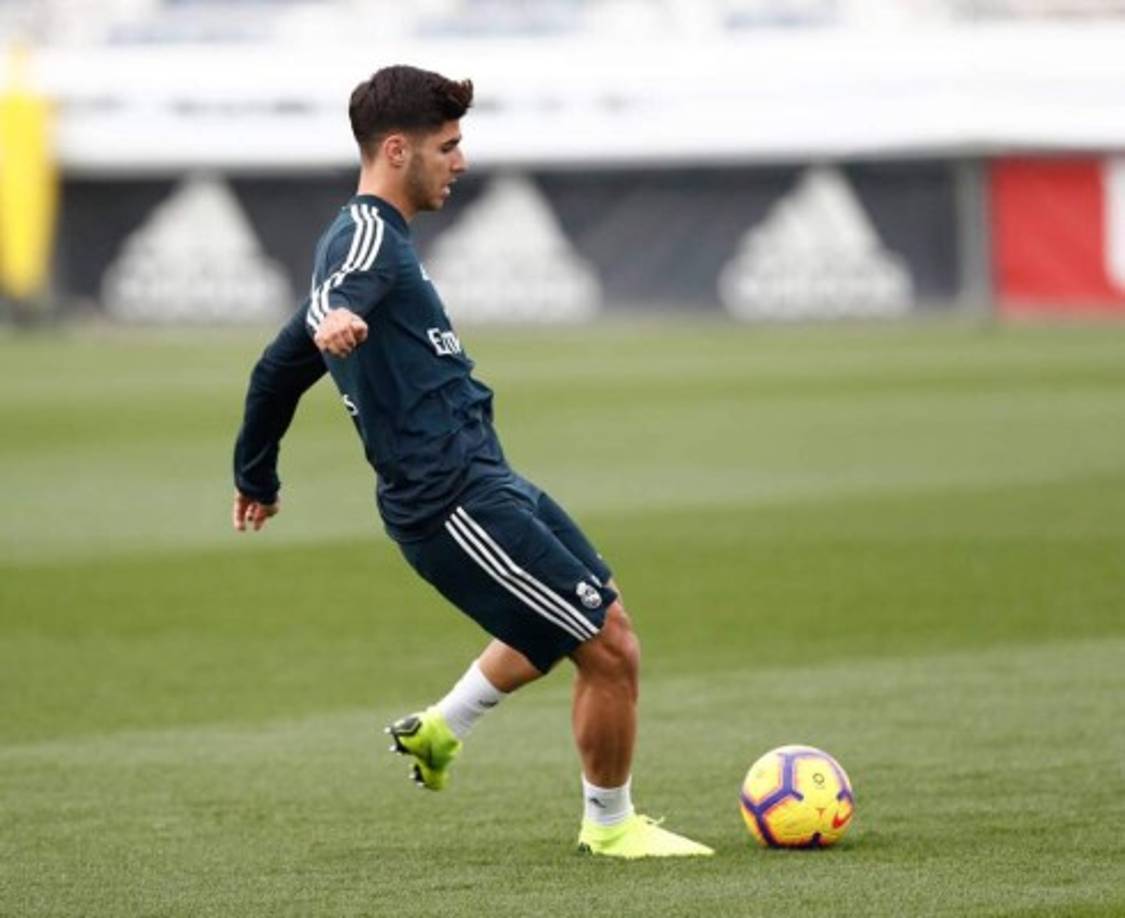 Marco Asensio: El joven de 22 años de edad será uno de los delanteros . Ha tenido una campaña irregular.
