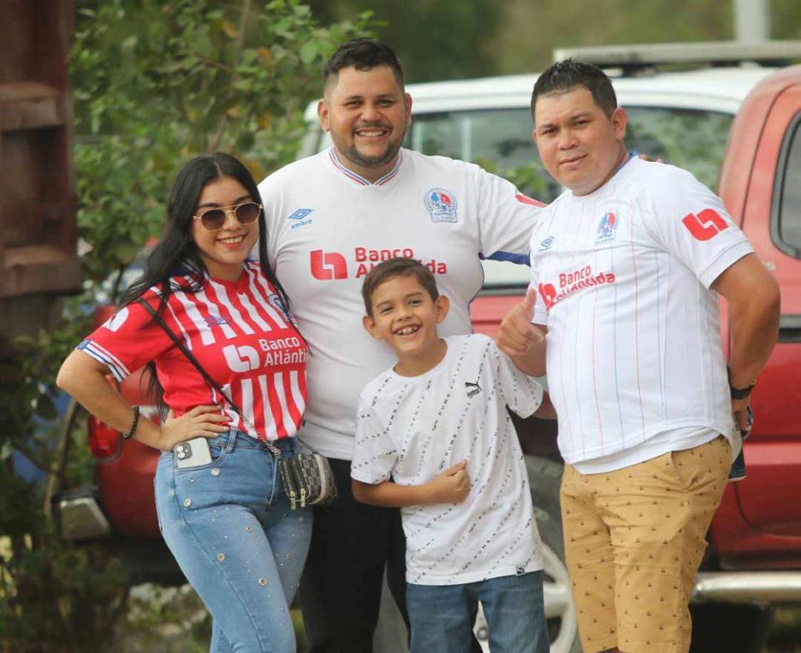 La familia olimpista se hizo presente en el estadio Emilio Williams de Choluteca para ver el partido UPN vs Olimpia.