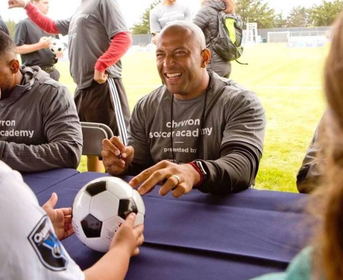 Bernárdez se ha desempeñado en el rol de entrenador de los jóvenes prospectos.
