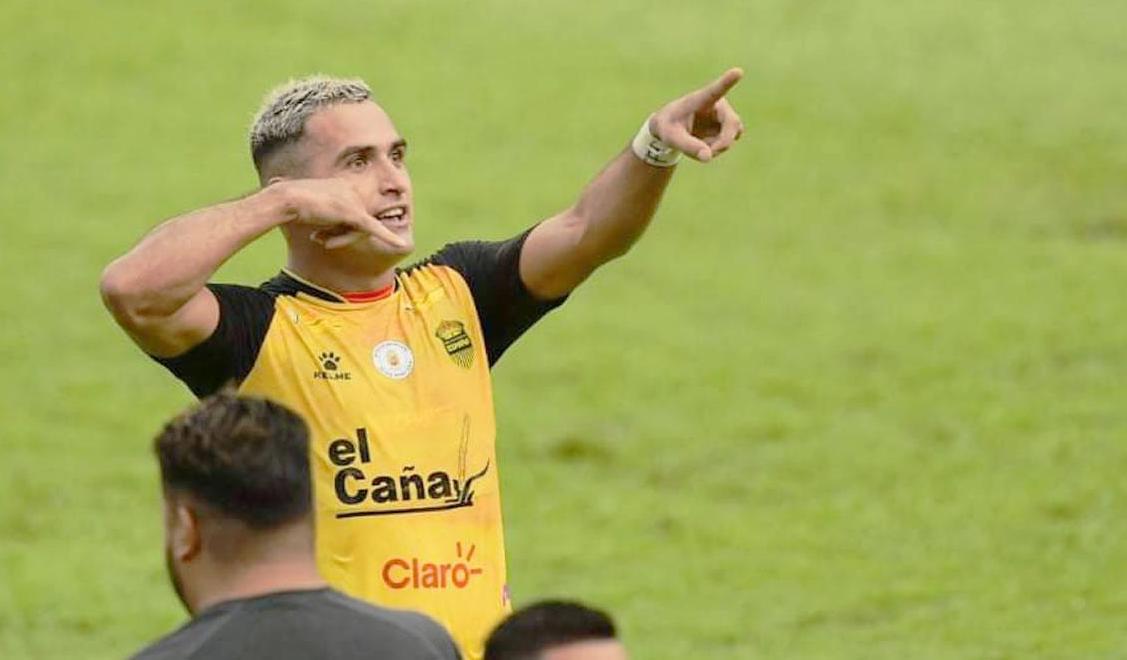 Omar Rosas se pronuncia tras su salida del Real España y da pistas sobre su futuro: “Menos Marathón”