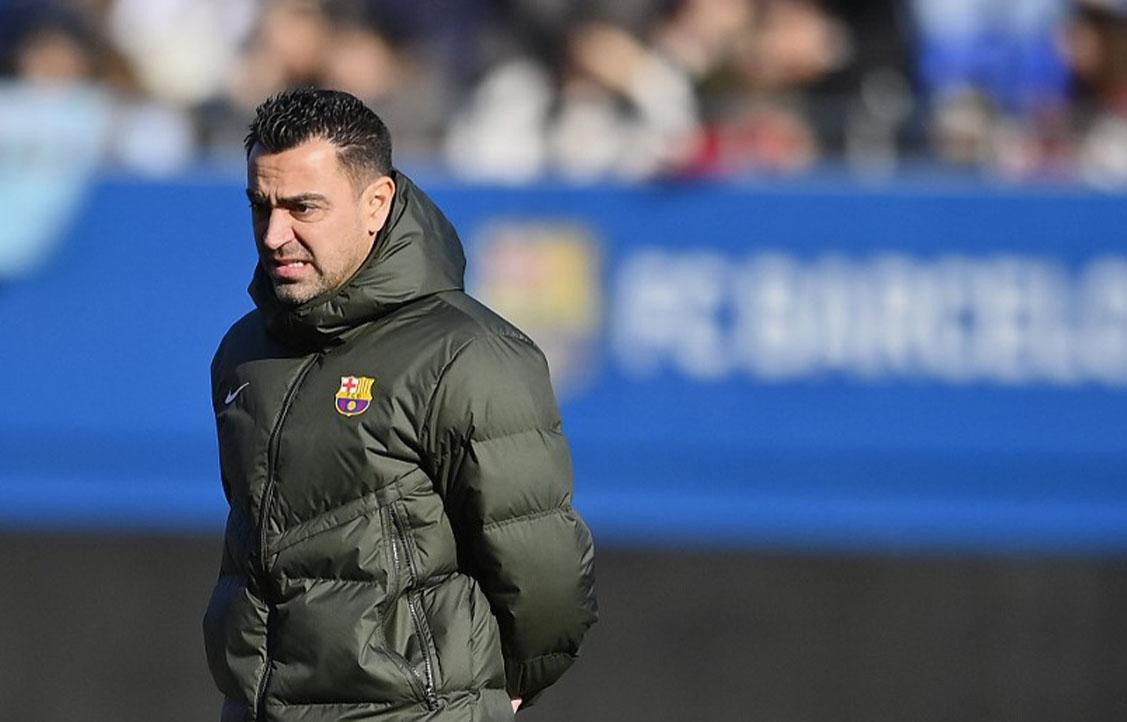 Barcelona: Xavi se cansó y pide salida de futbolista