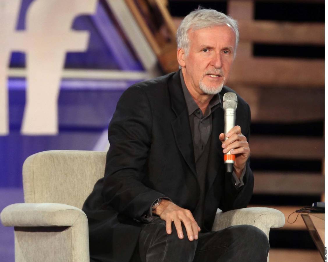 James Cameron compara tragedia con la del Titanic