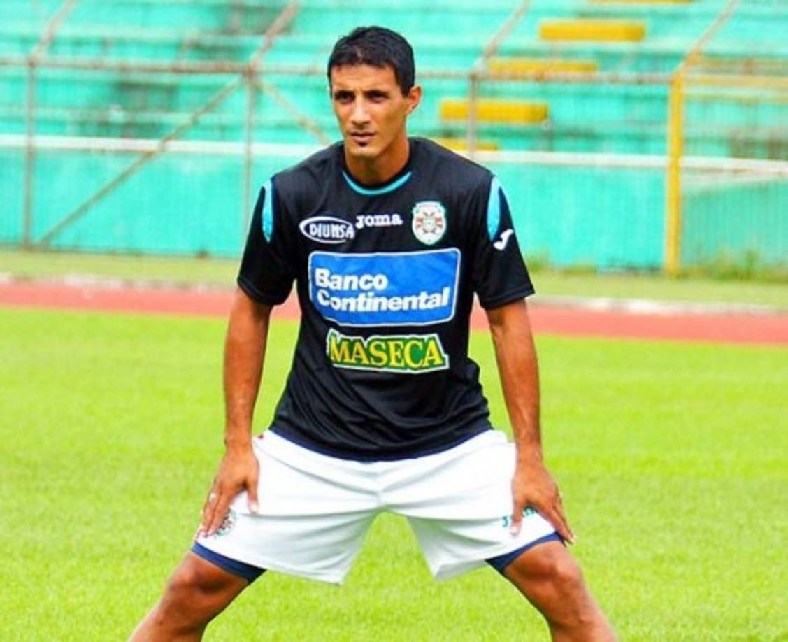 El defensor uruguayo Sergio Bica finalmente le dijo que no al Vida que dirige Carlos Pavón ya que no pudieron llegar a un acuerdo económica. El central ha militado en la Liga Nacional en Real España y Marathón respectivamente.