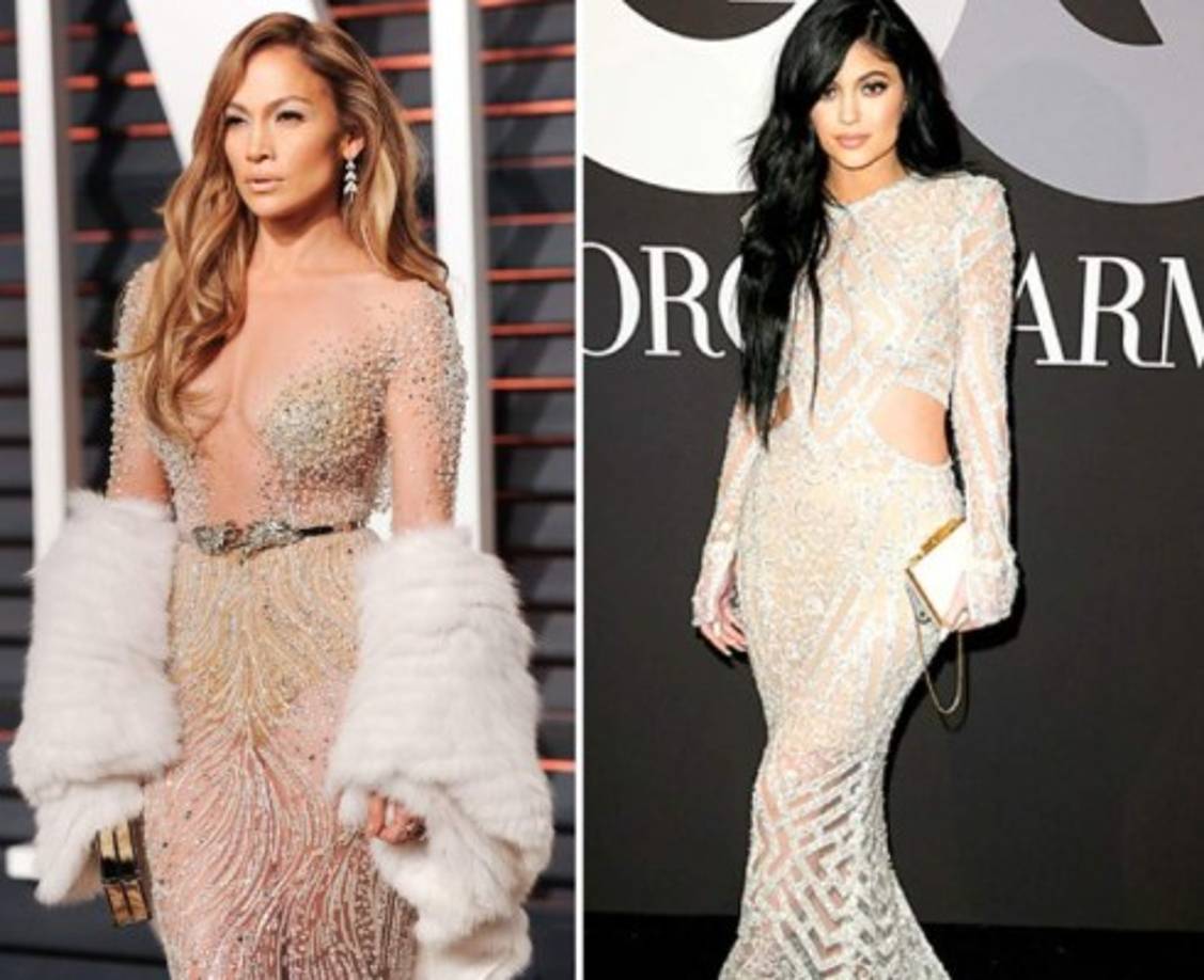 Pero Kim no es la única de las Kardashian que se inspira en el vestuario de JLo. La pequeña de clan, Kylie Jenner, tambien se fija en la cantante. Lopez llevó a la fiesta que organizó la revista Vanity Fair tras la pasada entrega de los premios Oscar un vestido con transparencias y pedrería de Zuhair Murad Couture. Kylie Jenner la imitó en la fiesta que organizó la revista 'GQ' junto a Armani tras la entrega de los premios Grammy con un Steven Khalil.