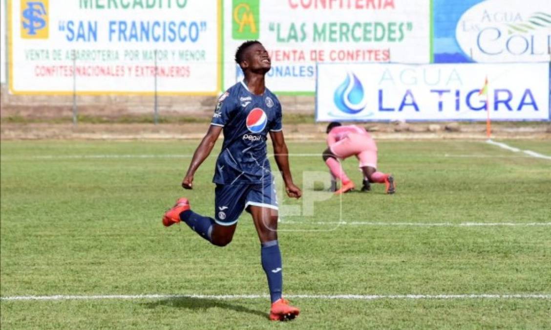 La emoción del juvenil Jonathan Núñez luego de marcar el primer gol del Motagua contra el Real de Minas.