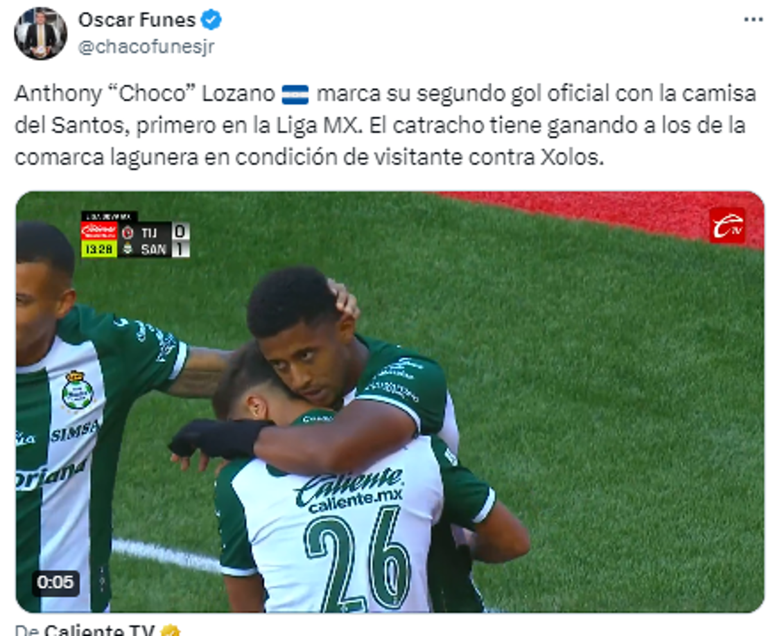 El periodista Oscar Funes también resaltó el gol del Choco Lozano en sus redes sociales.
