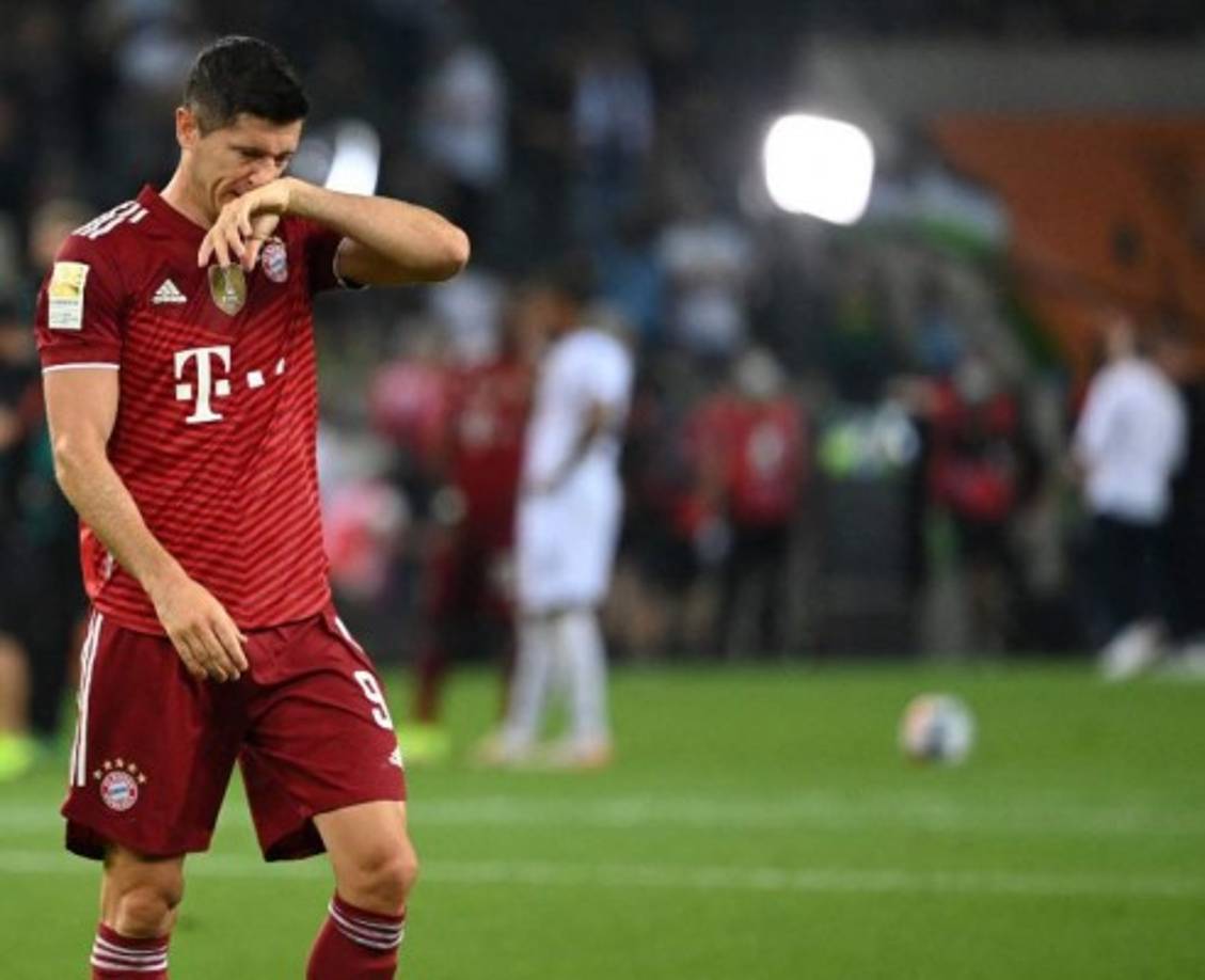 Según Bild, El Chelsea rechazó a Lewandowski por 80 millones y prefirió a Lukaku por 115 millones de euros. Foto AFP.