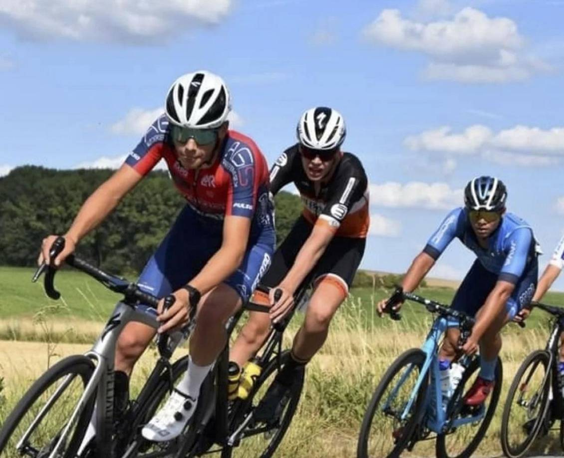 ”Era un joven lleno de sueños y ambiciones”, declaró uno de sus entrenadores, quien destacó que Hancke siempre se esforzaba por dar lo mejor de sí mismo en cada carrera y entrenamiento.