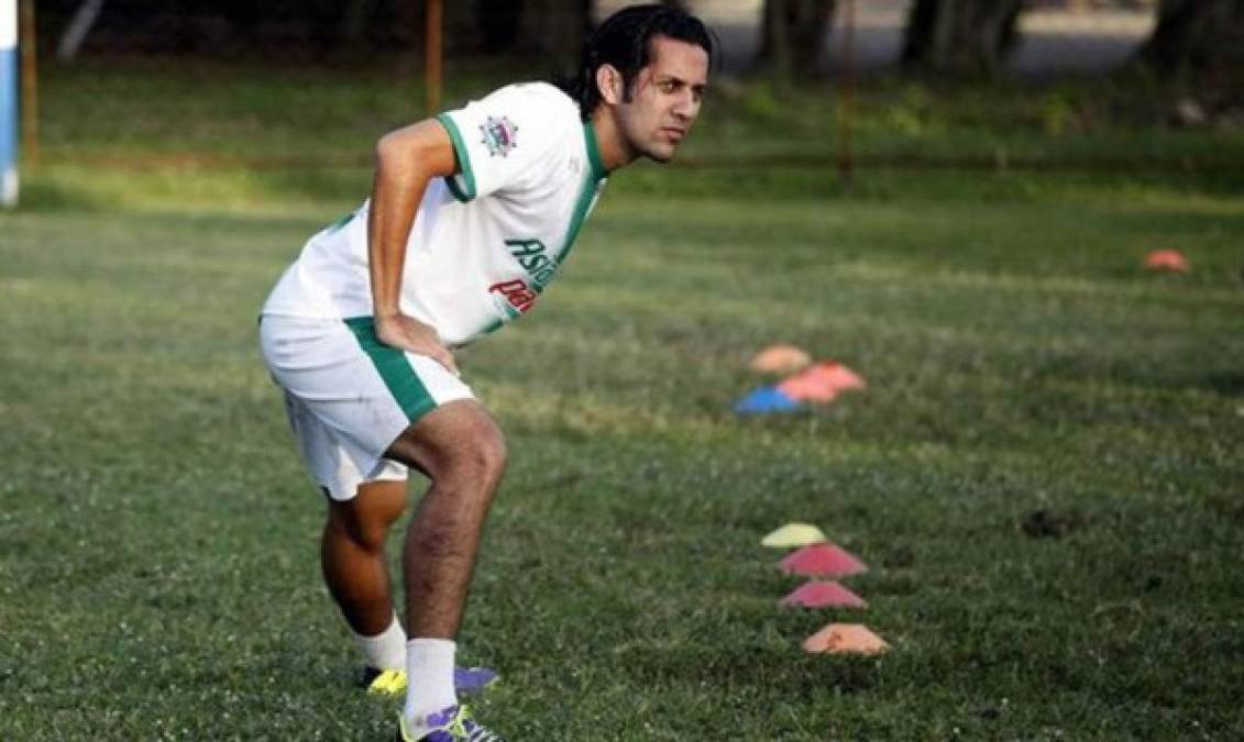 El delantero hondureño Randy Diamond jugará en el fútbol de Lituania, precisamente en el FK Nevezis, equipo de la segunda división. El jugador, de 31 años de edad, firmó con el cuadro europeo por ocho meses.