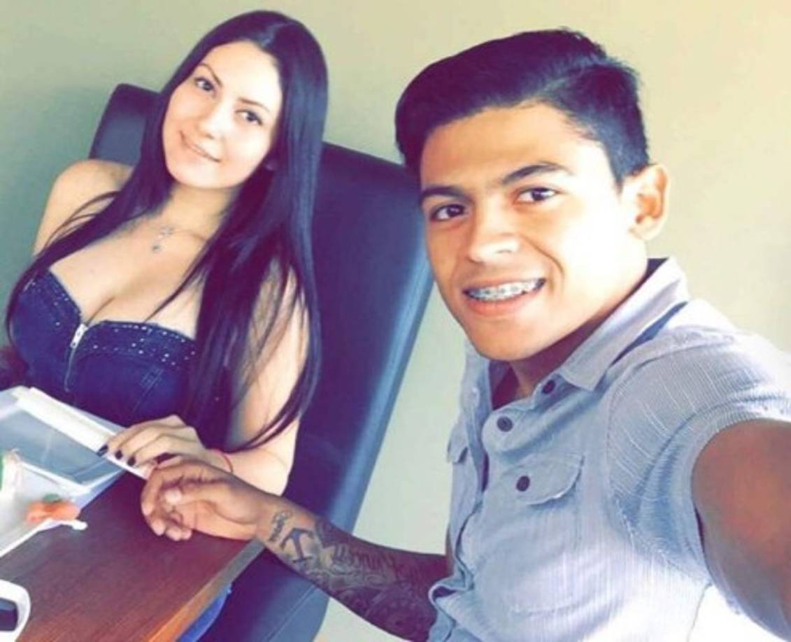 Ariana Herchi ha comenzado una relación con el joven futbolista hondureño Roberto Navas, quien tiene 22 años.