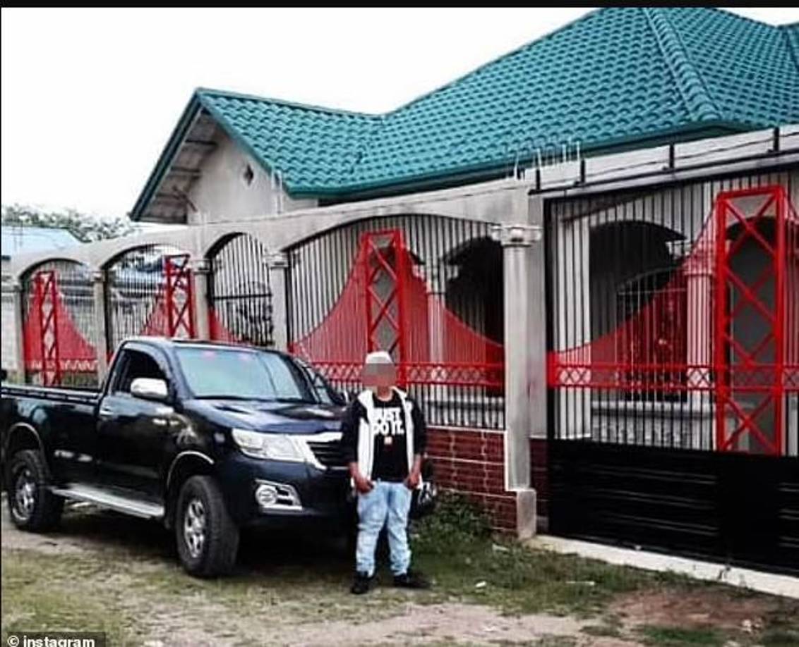 De acuerdo con el rotativo británico la aldea El Pedernal es “una pequeña comunidad agrícola al norte de la capital de Honduras, Tegucigalpa” que “está experimentando un auge en la construcción, gracias a las grandes entradas de dinero en efectivo de San Francisco, California en donde muchos de los jóvenes locales han establecido un próspero mercado de drogas”.