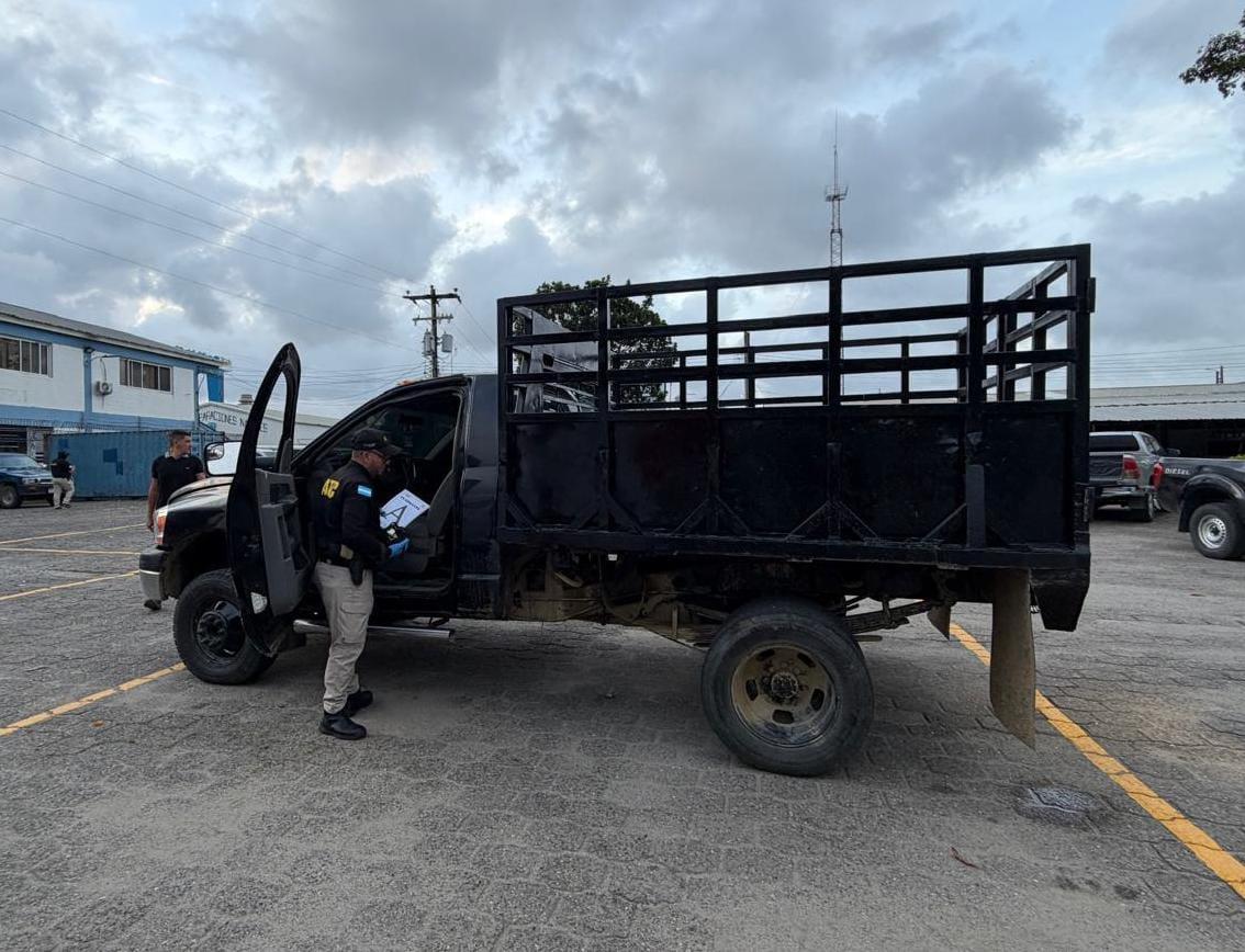 ¿Compartimientos secretos? Investigan vehículos y lanchas de “Los Coleman” tras hallazgo de pistas clave