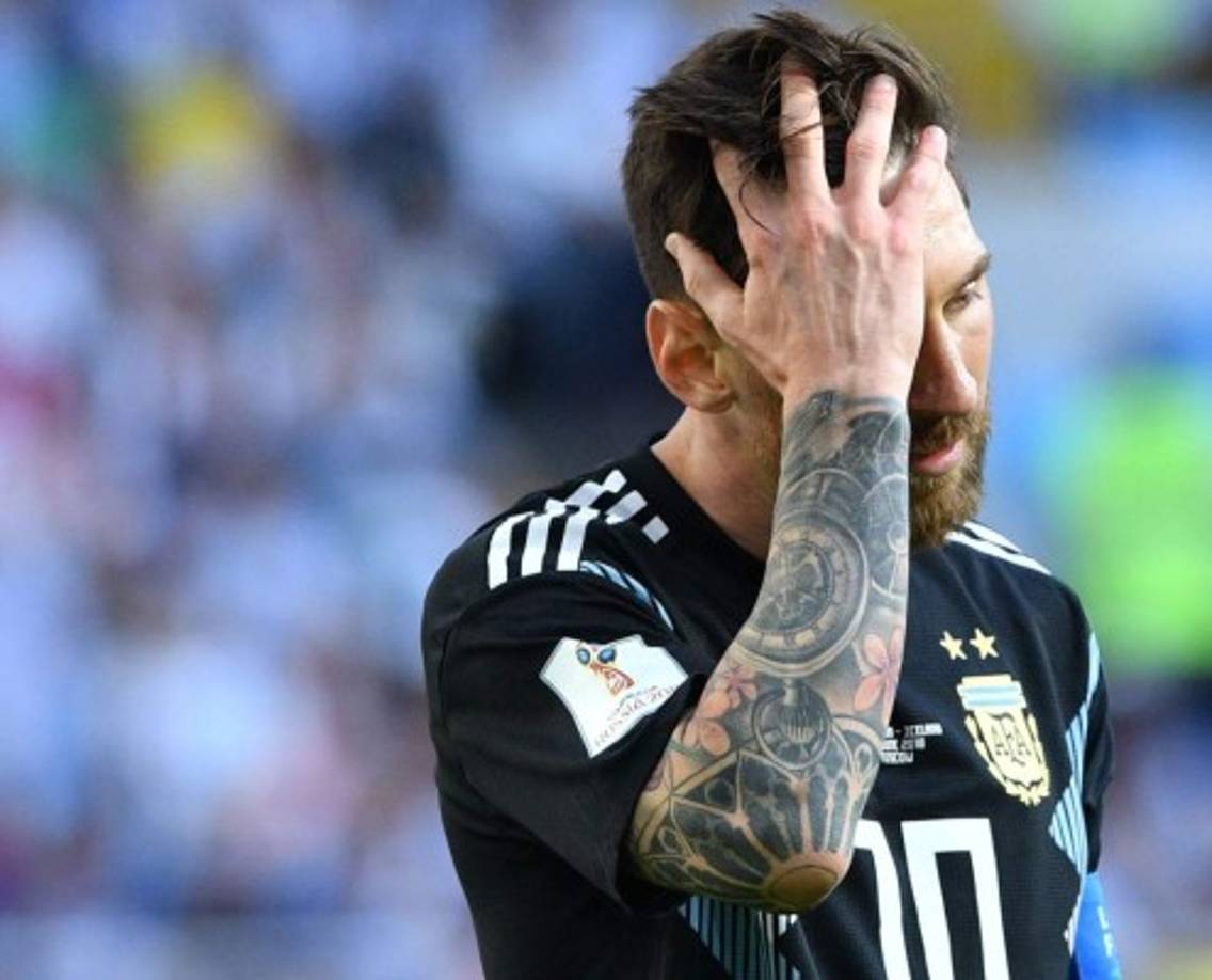 Lionel Messi se mostró decepcionado y molesto tras el pitazo final ya que erró un lanzamiento penal.