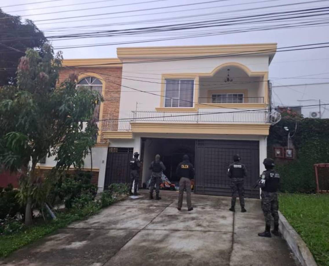 “Delegaban a sus subordinados secuestrar a personas con alto poder adquisitivo de carteles contrarios para luego adueñarse de sus propiedades”, establece la investigación. 