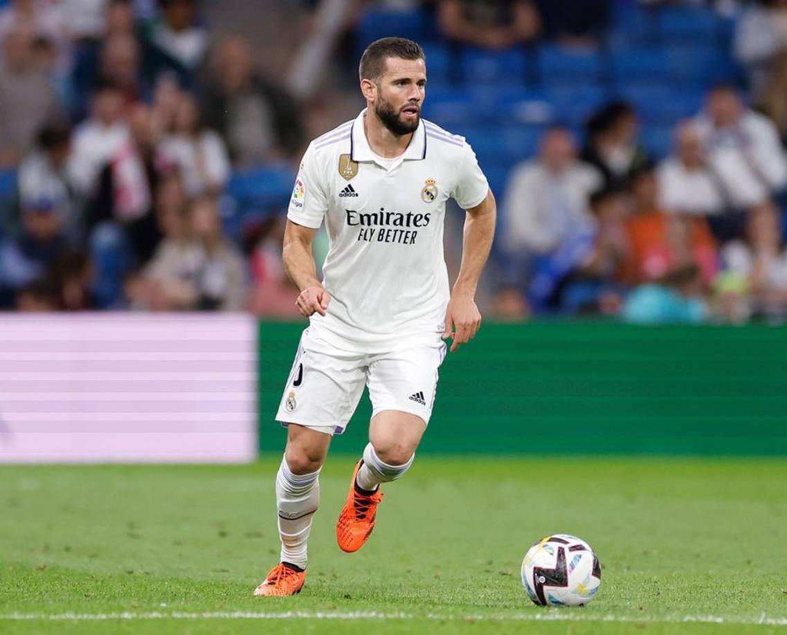 Asimismo, también mencionan que Nacho se estaría planteando su futuro con el Real Madrid, ya que buscaría tener protagonismo fuera del conjunto blanco.