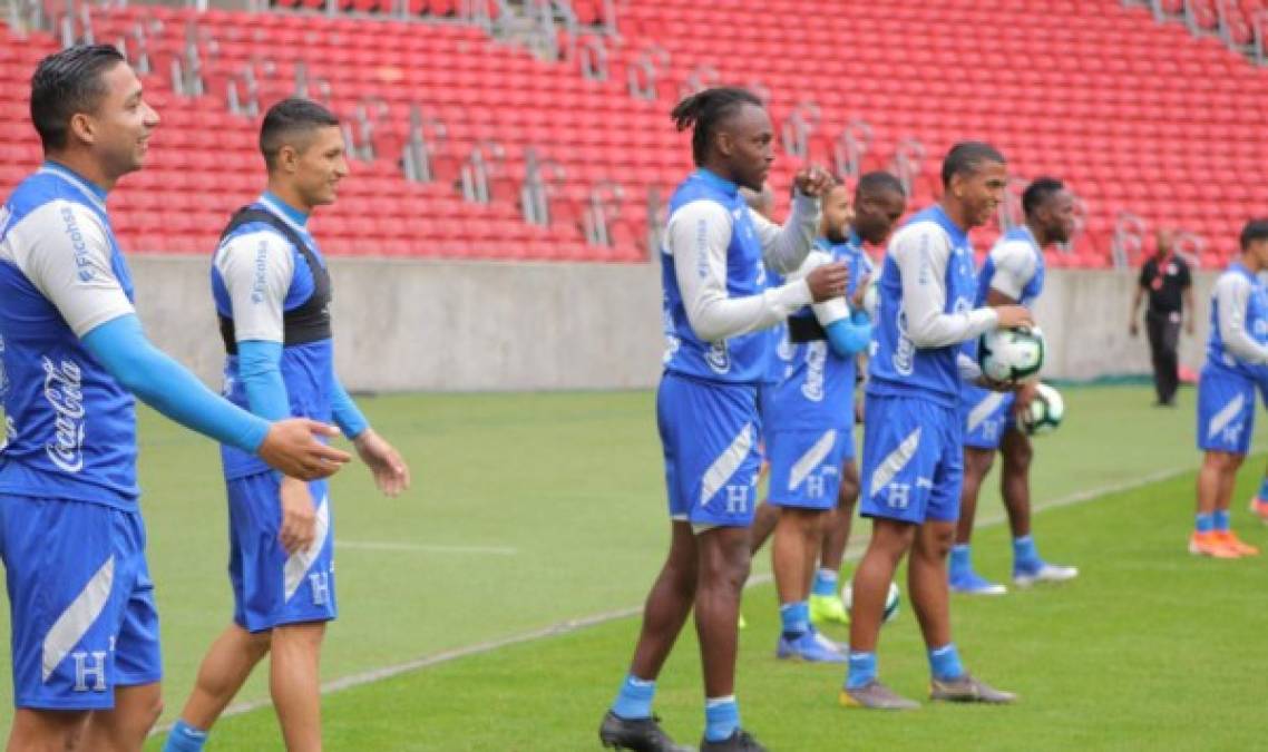 Comenzamos con la selección de Honduras: La Bicolor se enfrenta este jueves 10 de octubre en Puerto España a Trinidad y Tobago, el duelo comenzará a las 5:00pm. Es juego correspondiente a la Liga de Naciones de Concacaf.