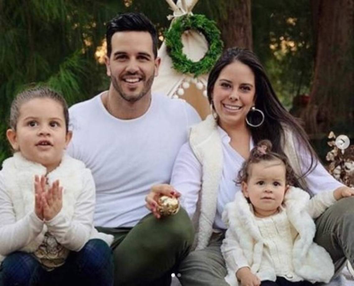 La pareja tiene dos hijas, su primogénita Anabella y la más pequeña de la casa, Silvina.