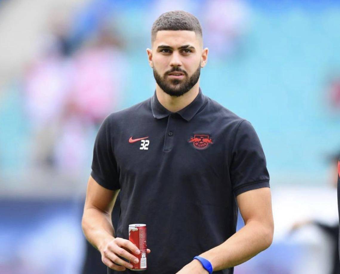 Informa Fabrizio Romano que Gvardiol se someterá este viernes a pruebas médicas con el Manchester City.