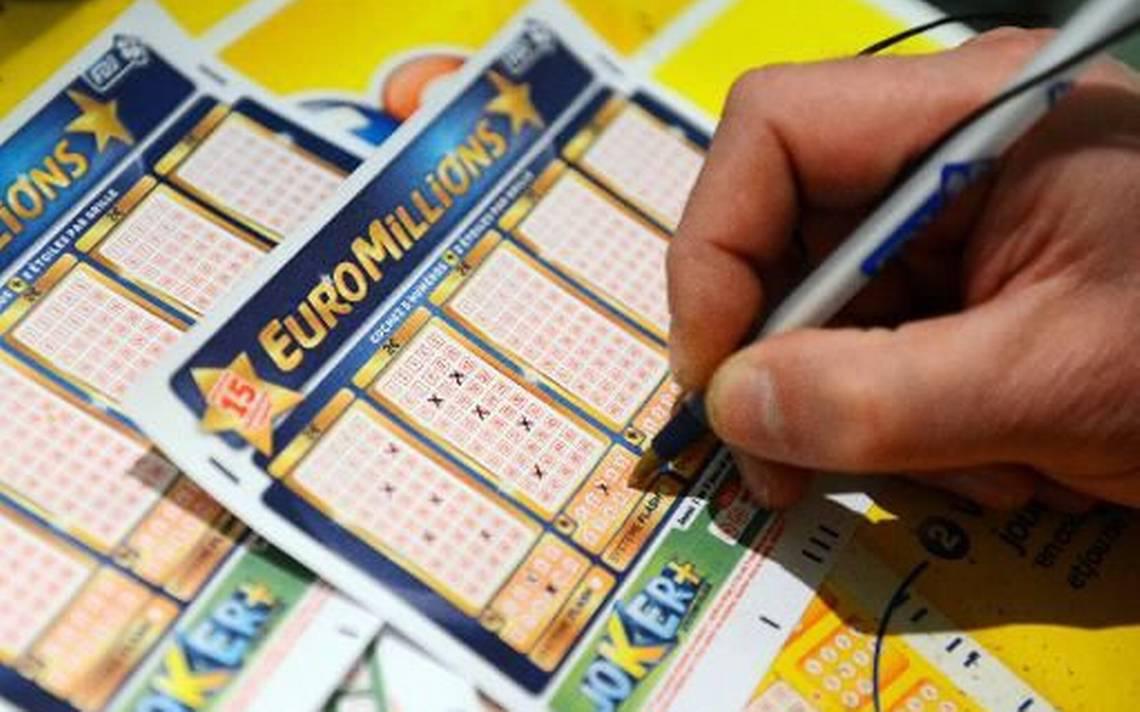 Pareja británica gana 230 millones de dólares en la lotería