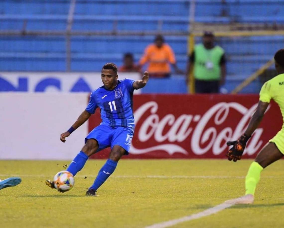 Rivas es seleccionado hondureño y toda su carrera prácticamente ha sido en Italia.