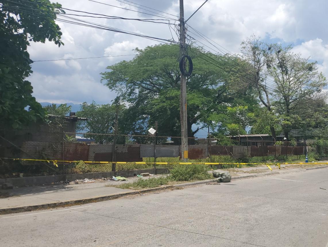 Embolsado hallan un cuerpo en segunda calle de San Pedro Sula