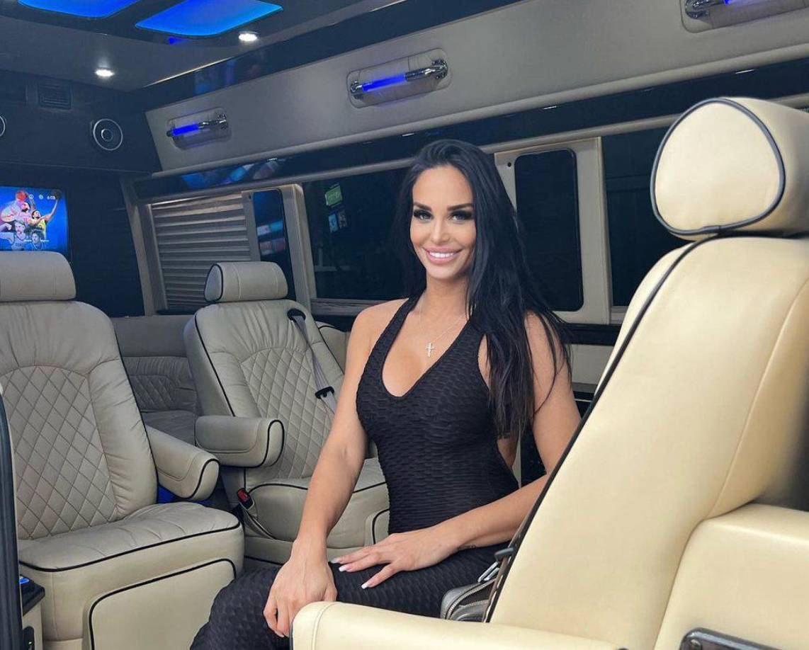 “Fue nuestra primera toma de contacto y surgió la chispa. Cuando lo conocí fue cuándo llegó a España y casi ni hablaba español, solo hablaba portugués”, detalló la famosa modelo.