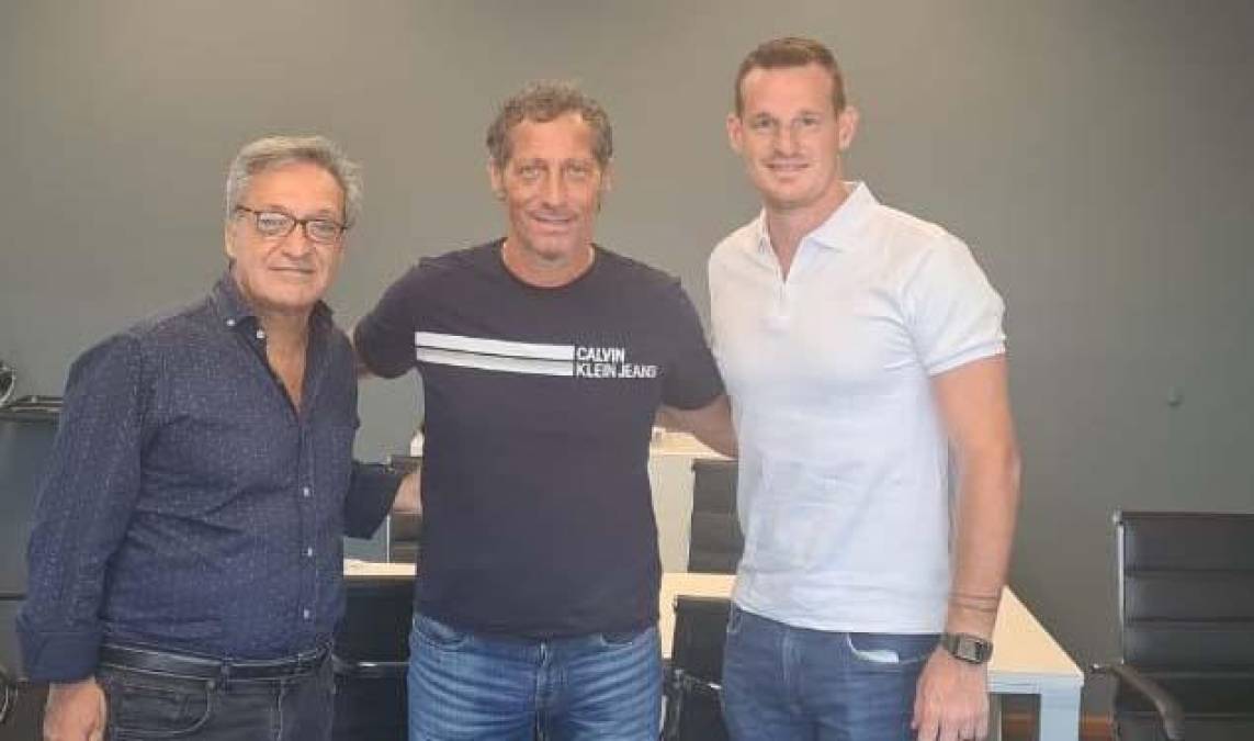 ¡Bienvenido, Pedro! Luego de reunirse con el presidente Horacio Arreceygor y el manager Mauro Cetto, se acordó que Pedro Troglio será el nuevo entrenador de San Lorenzo. En los próximos días firmará el contrato que lo ligue hasta diciembre de 2022. ¡Muchos éxitos!”, fue el mensaje de bienvenida que le han dado en el equipo al ex DT del Olimpia.