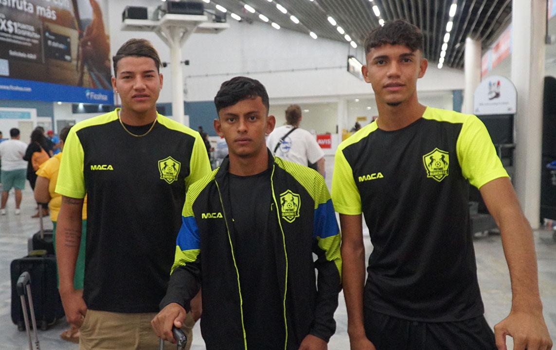 Los jóvenes del Olancho FC viajaron rumbo a Italia con la ilusión de pasar la prueba en el Napoli.