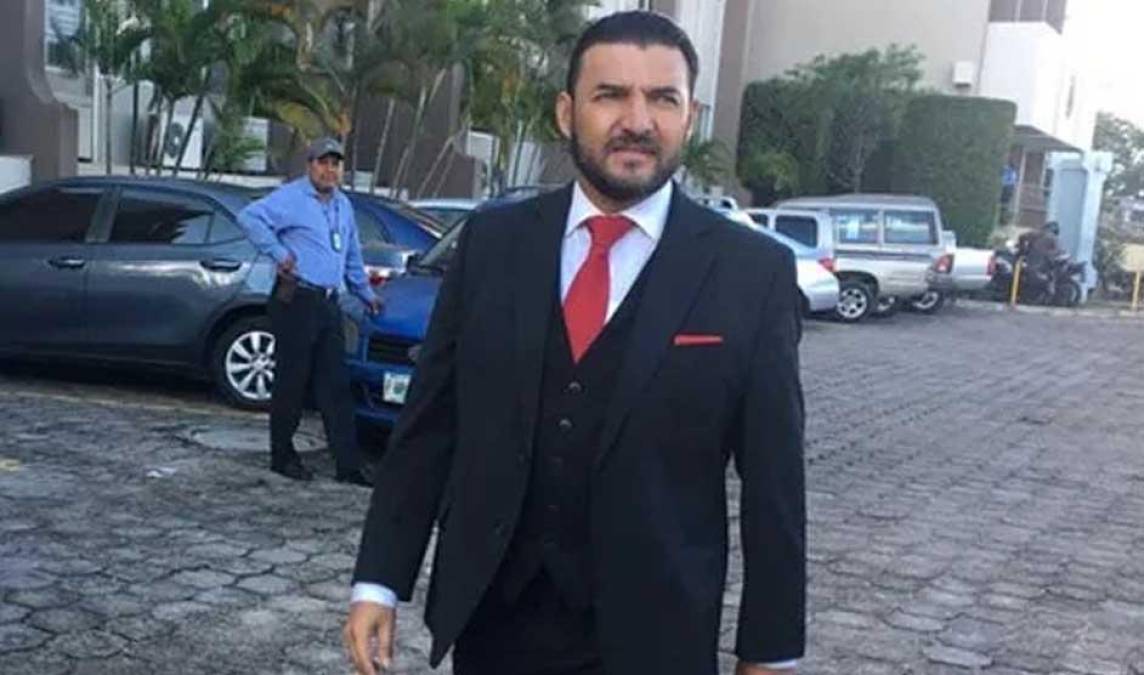 Rasel Antonio Tomé Flores: Vicepresidente del Congreso, participó en importantes actos de corrupción cuando usó su cargo como Presidente de la Nación Comisión de Telecomunicaciones para malversar aproximadamente $327.000 en fondos publicos.