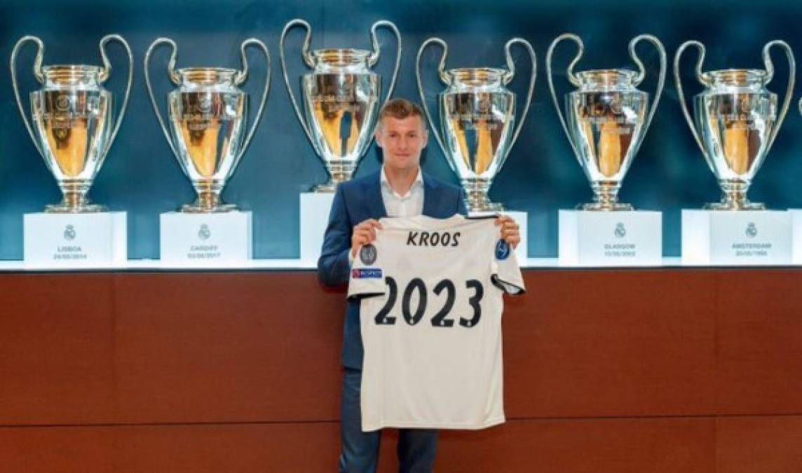 OFICIAL: El mediocampista alemán Toni Kroos renovó con Real Madrid hasta el 2023.
