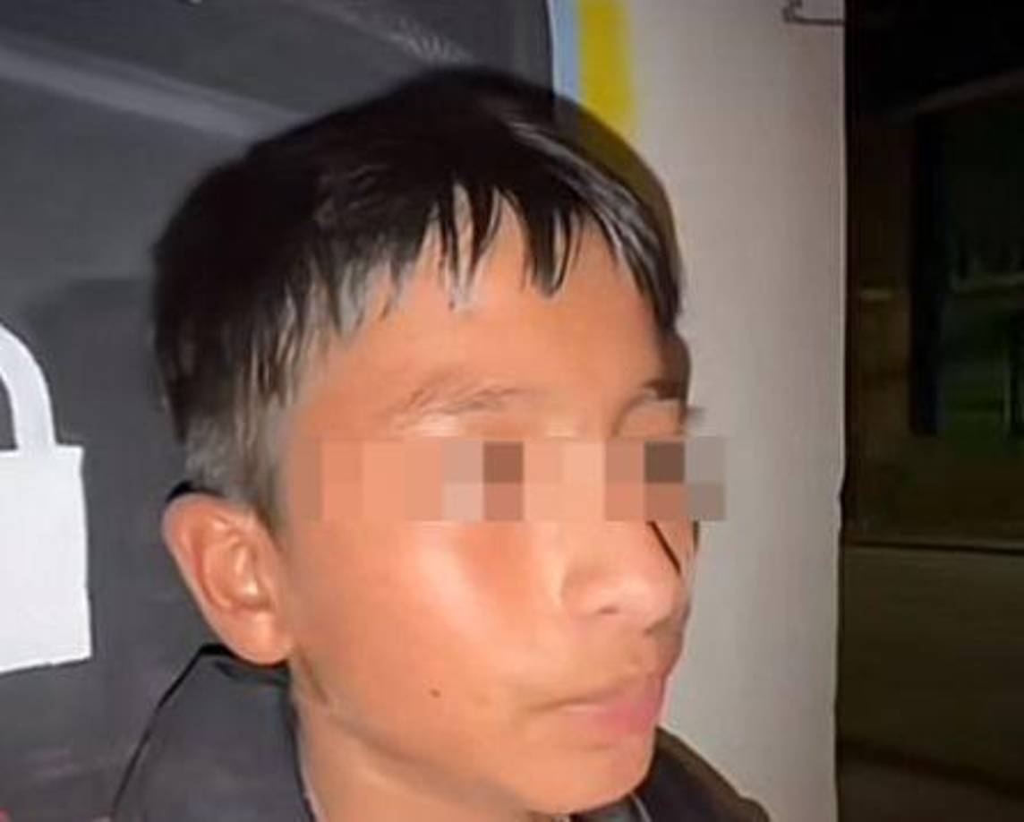 Su única guía fue el GPS de su celular, el menor con tristeza en el rostro dijo que le robaron durante el camino el dinero que portaba .