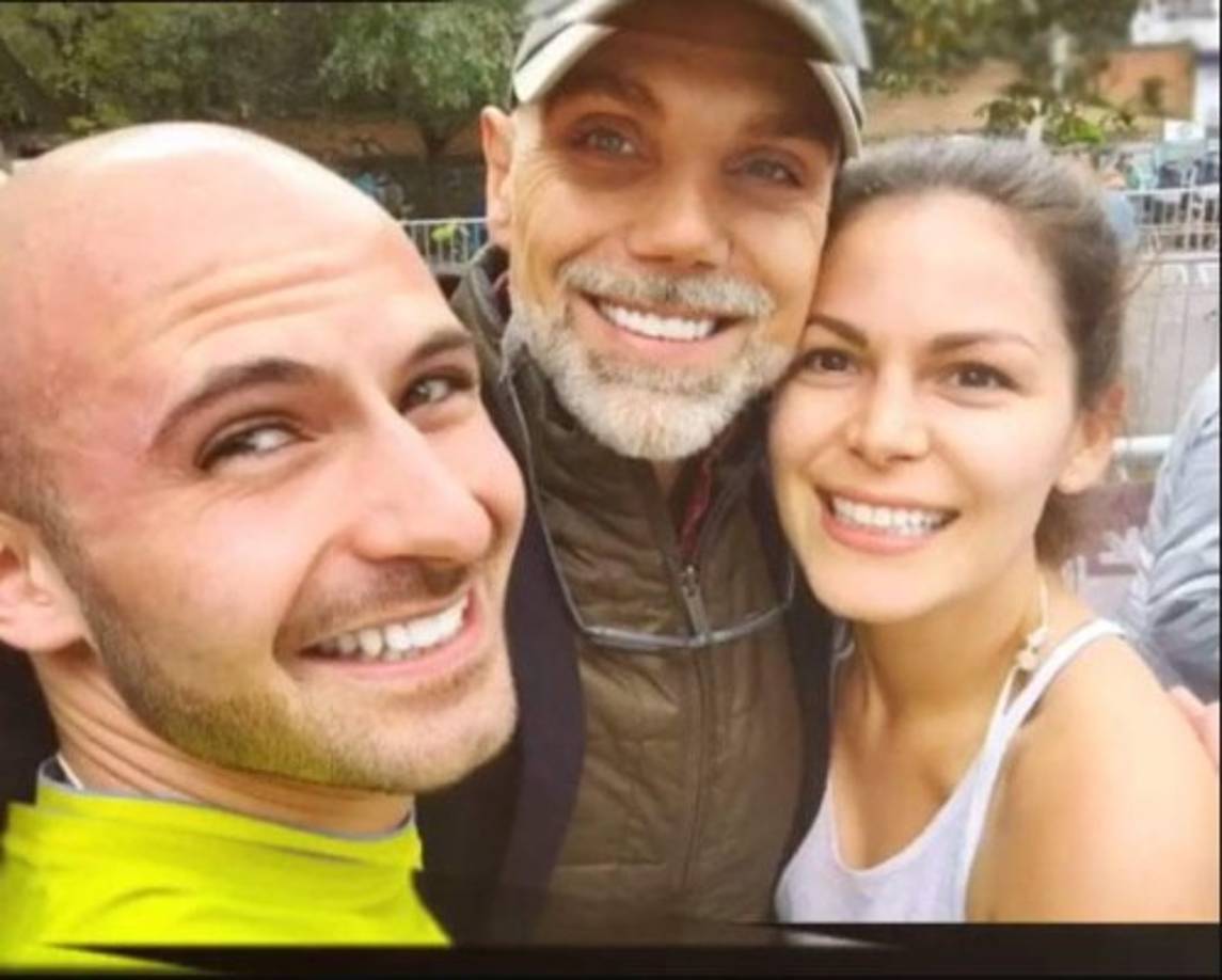 Su padre, Manuel Landeta, compartió el emotivo momento con sus seguidores en Instagram.<br/>'La novia no sabía, es una gran mujer y va a hacer feliz a mi hijo. Imanol comentó con nosotros lo que iba a hacer y lo apoyamos sin dudarlo, serán muy felices', dijo Manuel a los medios.<br/><br/>