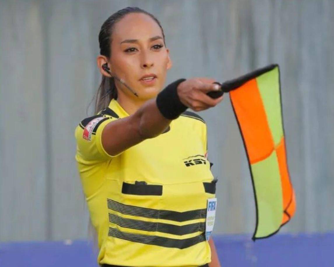 La árbitra está dedicada a una nueva faceta y contó detalles..