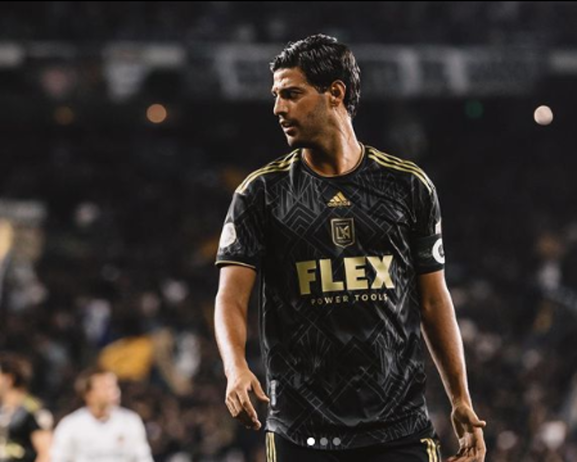 Extremo derecho: Carlos Vela de Los Ángeles FC. El mexicano anotó su primer gol en la Liga de Campeones ante Alajuelense. 