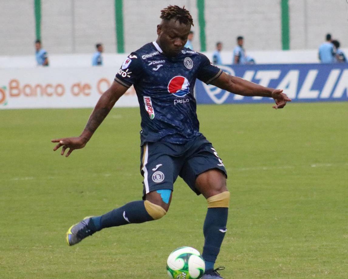 Kevin Álvarez - Ninrod Medina confirmó que si él continua en el Motagua, cuenta con el lateral derecho, quien fue atacado por las lesiones en el presente campeonato.