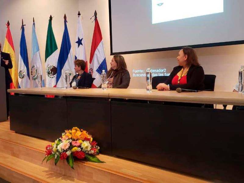 <b><span class=mln_uppercase_mln>Evento.</span></b> El decano Jorge Valle dio la bienvenida a los expositores en el primer día del Congreso Mesoamericano.<span class=mln_uppercase_mln> </span>