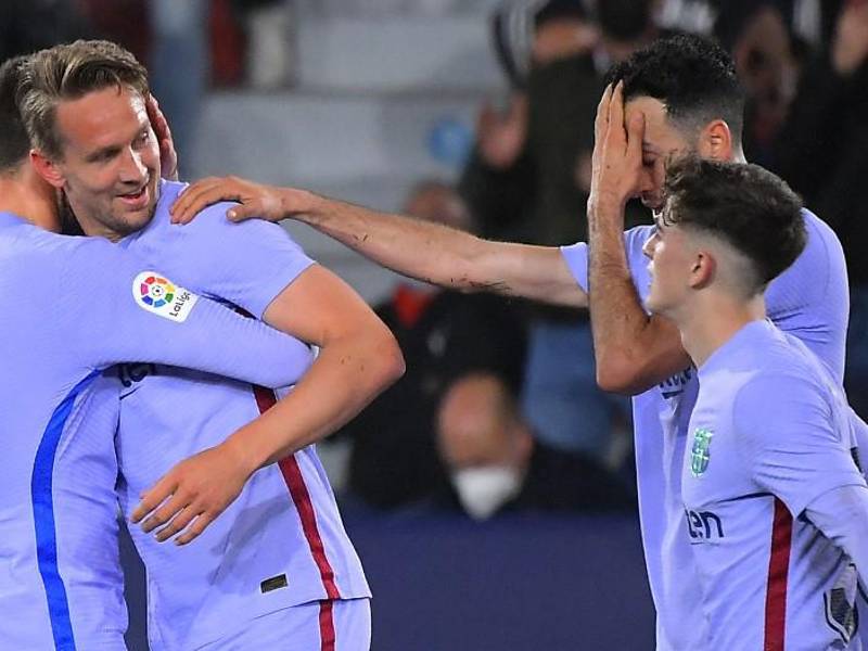 Luuk de Jong fue el héroe del Barcelona al marcar el gol de la victoria ante Levante. Foto AFP.
